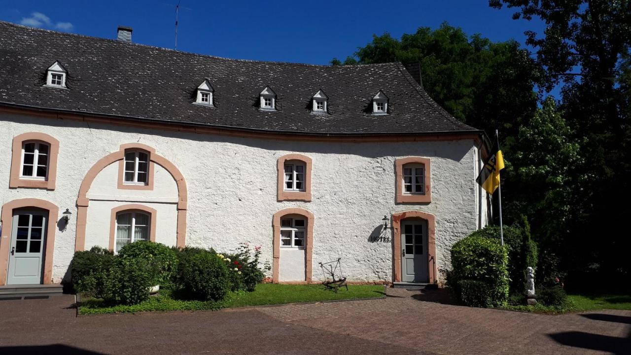 Prisma Hotel Burg Bollendorf Exterior photo